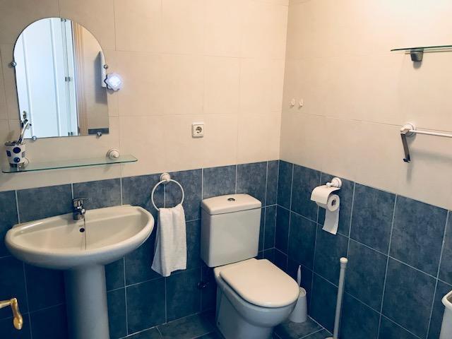 2236-Lovely Groundfloor With Pool View Casares Eksteriør bilde